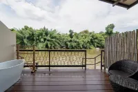 Binlha Raft Resort - Hot Tub