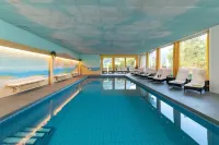 Romantik Hotel Schweizerhof - Pool