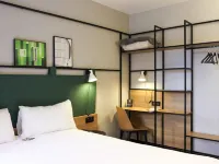 Ibis Évry-Courcouronnes Hotel in zona Ekma