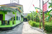 RedDoorz Syariah Near Stasiun Wates Hotel di Kabupaten Kulon Progo