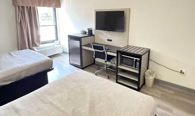 Quality Inn & Suites Thomasville Hotels in der Nähe von Doak Park