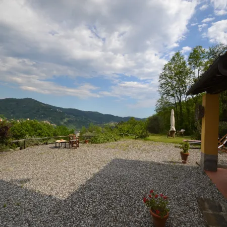 Cottage in Pescia with Pool and Garden