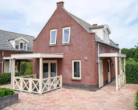 Sun-Soaked Bungalow in Simonshaven Hotels in Simonshaven