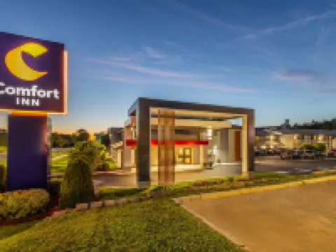 Comfort Inn フレデリクトンのホテル