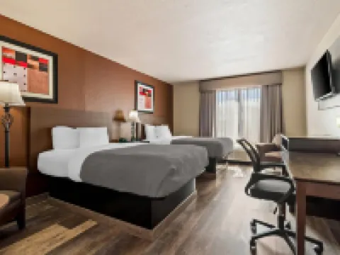 Quality Inn & Suites Hotels in Horry County