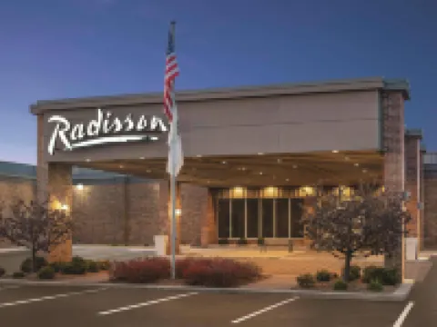 Radisson Hotel and Conference Center Fond du Lac Hotels in Fond du Lac County