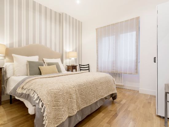 Genteel Home Retiro II