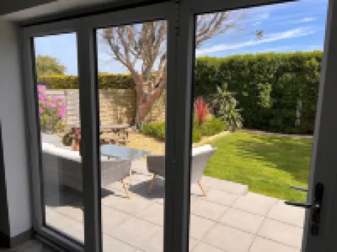 Stylish Coastal 2 Bedroom Bungalow Hotéis em Valley