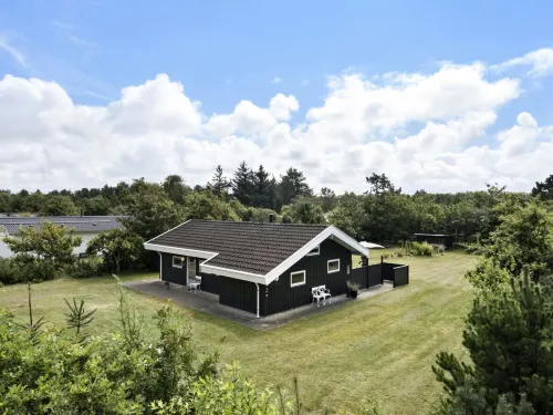 "Gita" - 2.2km from the Sea Hotels in Saltum