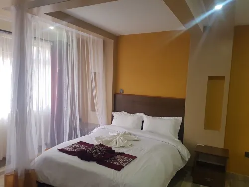 Lysak Haven Park Hotel