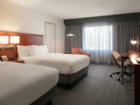 Courtyard Louisville East Hotels in Hurstbourne