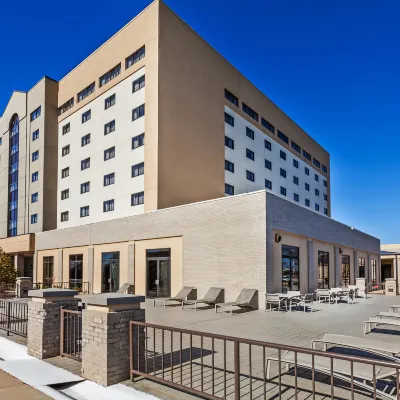 Holiday Inn SPRINGDALE/FAYETTEVILLE AREA by IHG Hotels near Arvest Ballpark