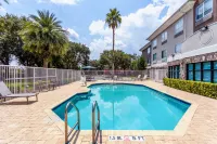 Holiday Inn Express & Suites JACKSONVILLE - BLOUNT ISLAND by IHG - piscine