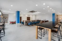 Holiday Inn Express & Suites TRINIDAD by IHG - فطور