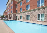 Holiday Inn & Suites OAKLAND - AIRPORT by IHG