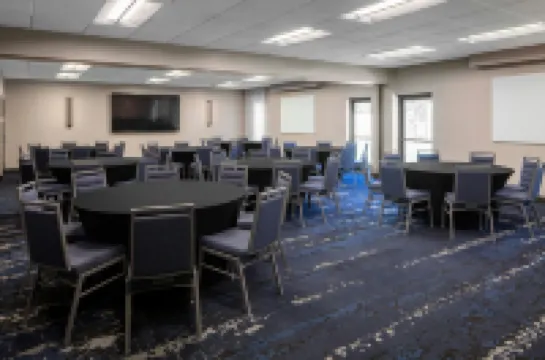 Courtyard Williamsburg Busch Gardens Area Hoteles en Roberts