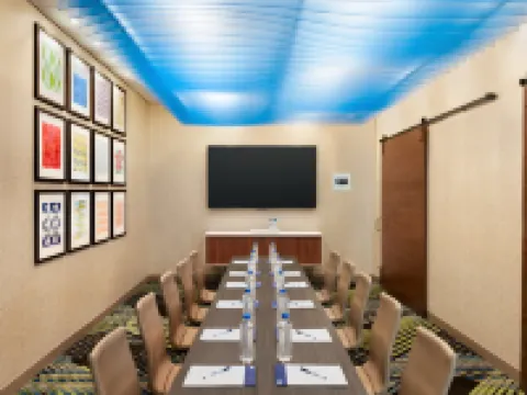 Holiday Inn Express & Suites BEAVER DAM by IHG Hotels in Dodge County