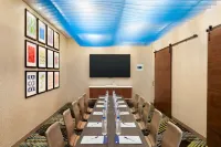 Holiday Inn Express & Suites BEAVER DAM by IHG