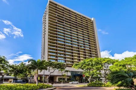 Club Wyndham Royal Garden at Waikiki