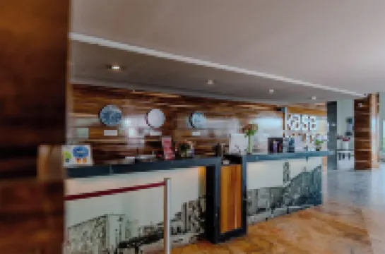 Kasa Hotel & Suites