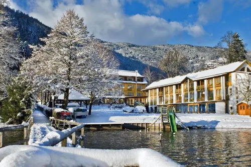 Seehotel Urban Hotels in Steindorf am Ossiacher See