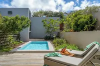 Christiana Lodge - Pools