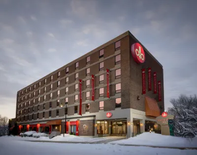 Hôtels Gouverneur Trois-Rivières Các khách sạn gần Collège Laflèche