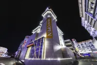 Avenue Hotel فنادق في 