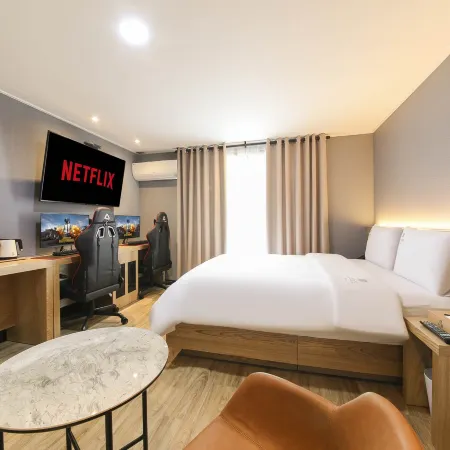 Labe Hotel Отели рядом с достопримечательностью «Парк Тага»