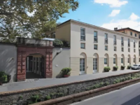 拉瑞亞及戴爾阿爾巴酒店 盧卡酒店