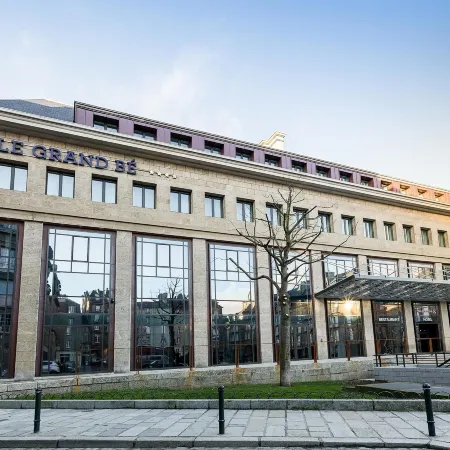 Golden Tulip Saint Malo - le Grand BÉ Отели в г. Сен-Мало