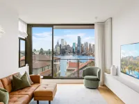 Boutique 2-Bed with Stunning Sydney Harbour Views Hotels in Kirribilli