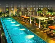 Stay Beside Mall of Asia Walk & Explore - Resorts