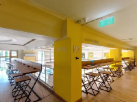 แคปซูล โรงแรม แฮปปี้ เลานจ์ โรงแรมในทบิลิซี