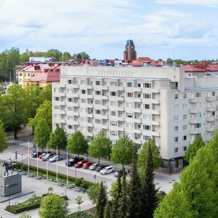 1Br Apartments Next to Railway Station, Free Parking, Balcony