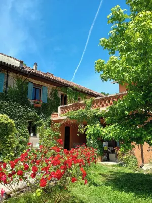 Casa Levi Отели в г. 