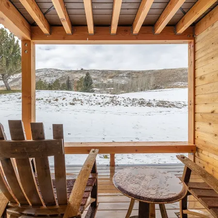 Sunburst in Sun Valley! Modern Family Getaway in Elkhorn