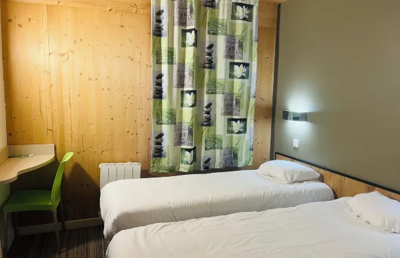 敦刻爾克法斯特酒店