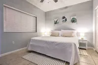 Gulf Shores Condo w/ Ocean Views & Beach Access! - Apartments