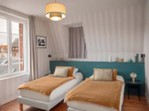 Large Chic Stylish Villa Superb Garden