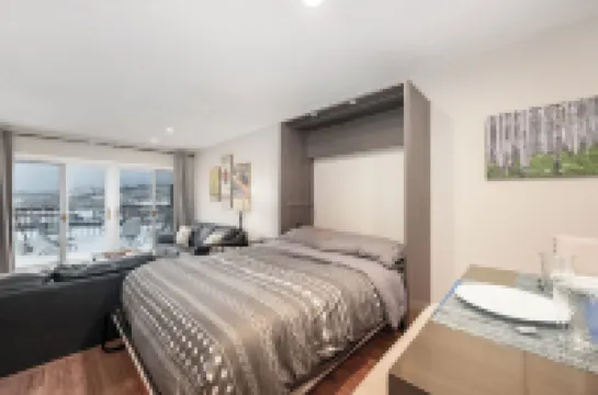 GREAT LOCATION! Downtown Winter Park w/Hot Tub!  Sleeps 6!