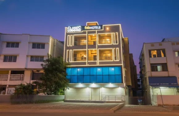 OYO 9989 飯店經典行政飯店