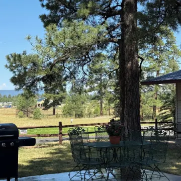 Mountain Landing Suites & RV Park