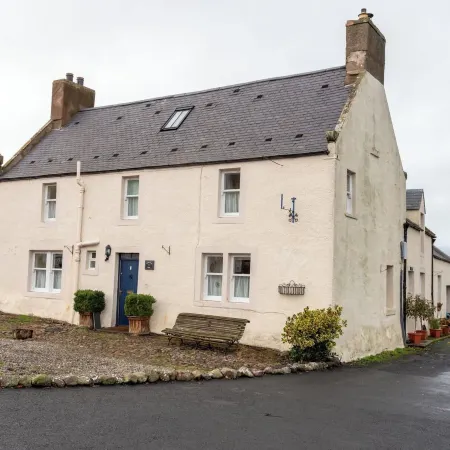 New Cross Keys House - Cosy 4-bed Cottage in Kirk Yetholm
