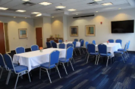 Holiday Inn Express LELAND - WILMINGTON AREA by IHG Hotels in Brunswick County