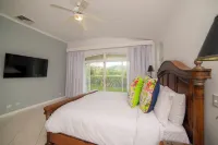 Colina 5E 2 Bdr Garden View in Los Suenos - parking