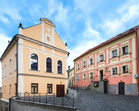 精品酒店 ERB 班斯卡－什佳夫尼察酒店