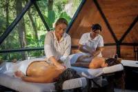 Cabo Real Luxury Glamping - spa
