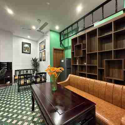 Nineties Homestay Rooms