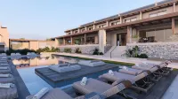 Vasia Resort and Spa, Sissi, Crete - parking